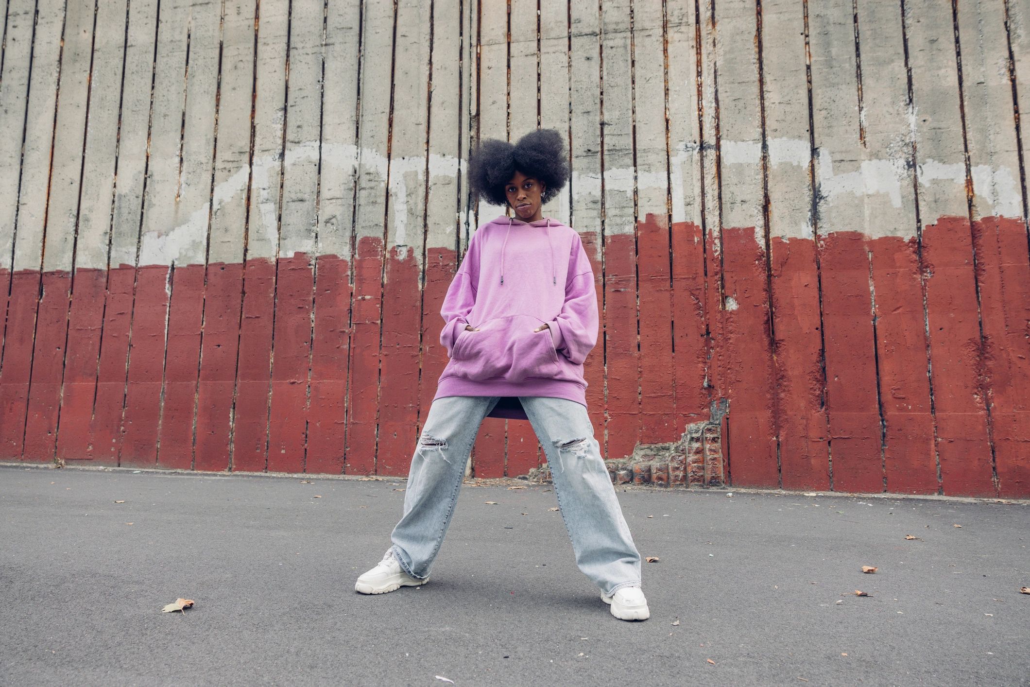burgundy streetwear hoodie fashion model